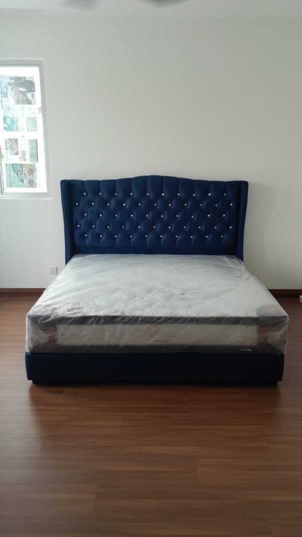 CASPIAN Bed - Image 8