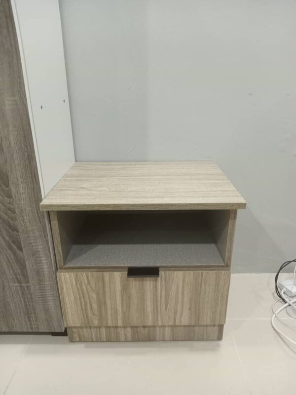 PAYTON Side Table - Image 8