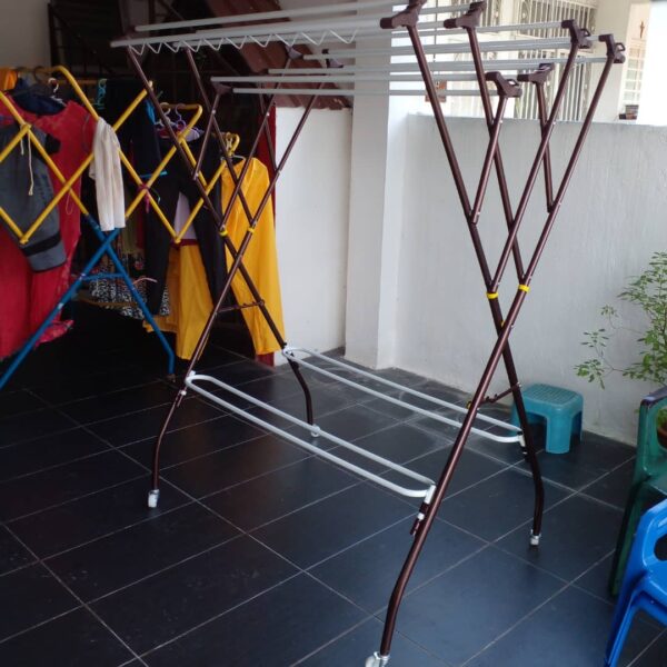 DANN Metal Cloth Hanger - Image 5